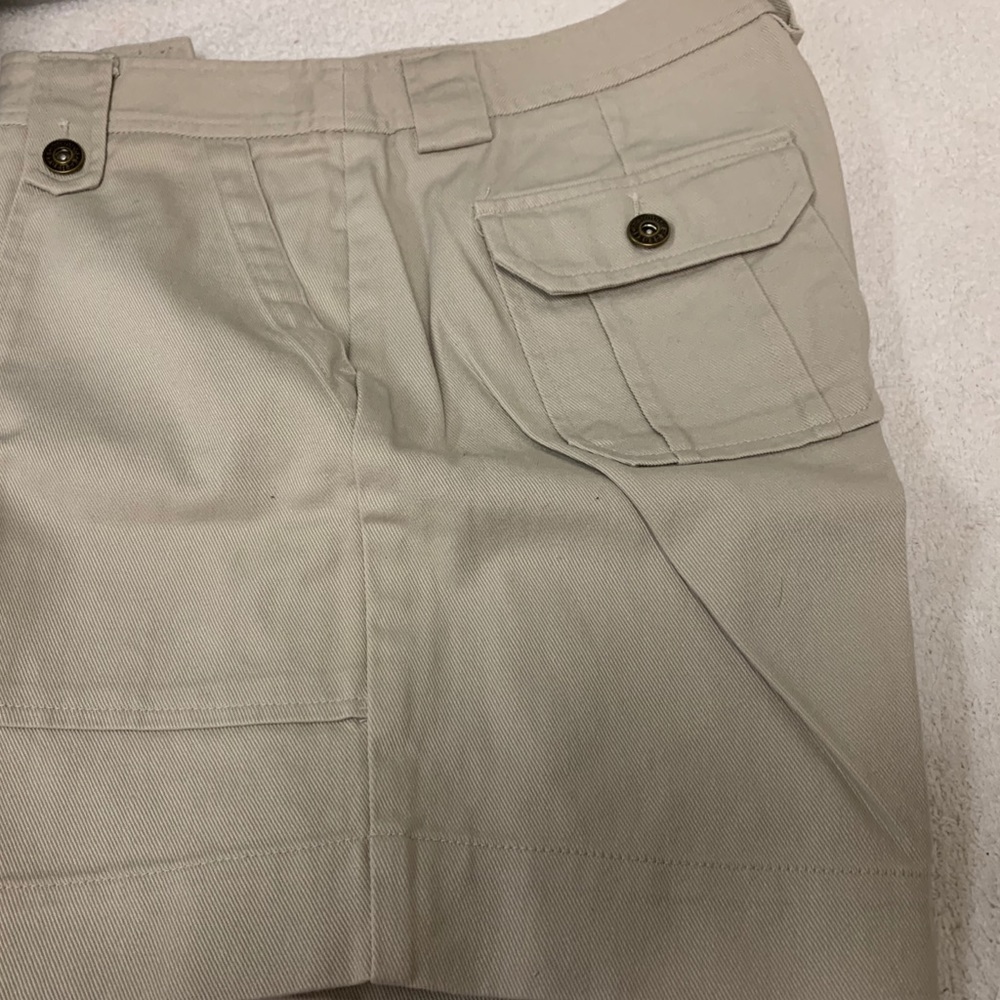 🔥Christopher banks short size 6 ,waist 16”